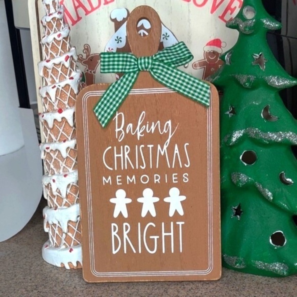 Baking Christmas Memories Bright Gingerbread Cutting Board Wall Decor
